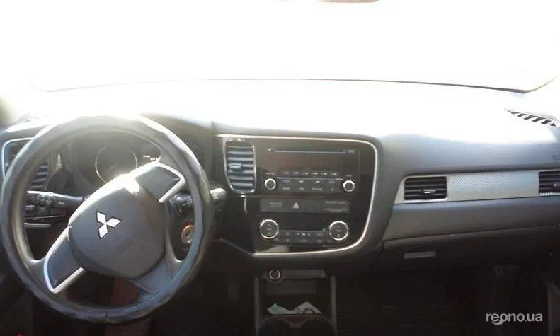 Mitsubishi Outlander 2013 - 7