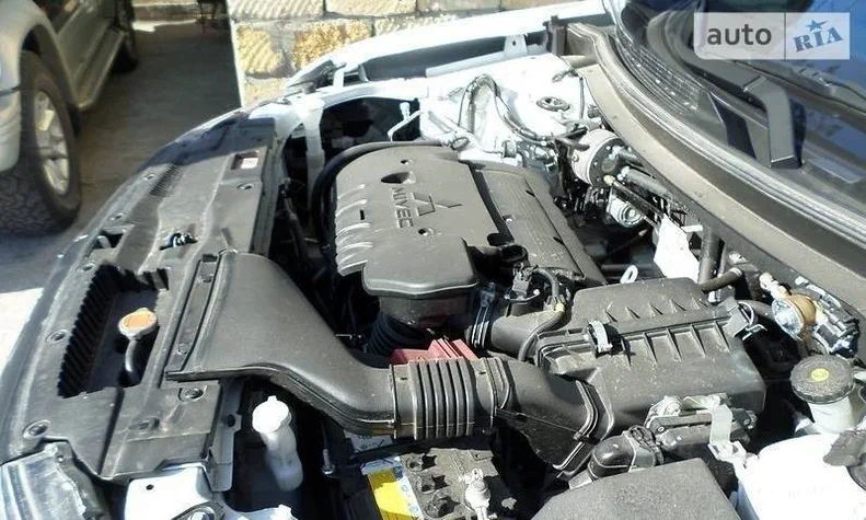 Mitsubishi Outlander 2013 - 0