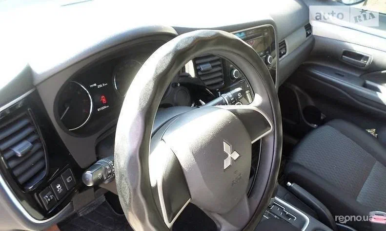 Mitsubishi Outlander 2013 - 2
