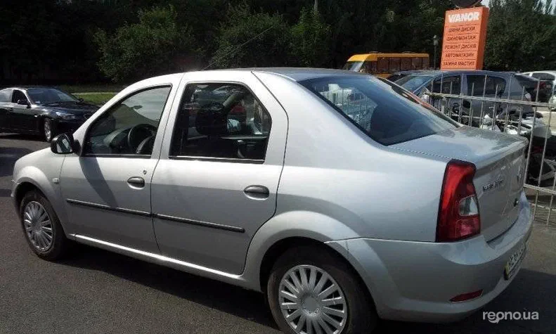 Renault Logan 2011 - 2