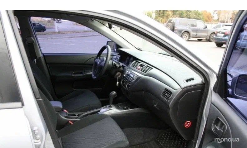 Mitsubishi Lancer 2008 - 8