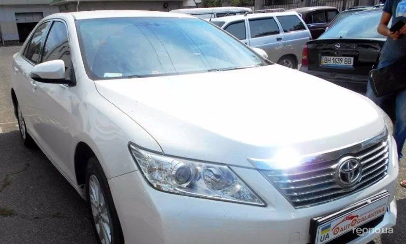 Toyota Camry 2013 - 0
