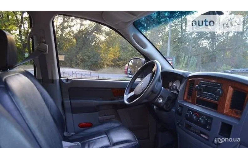 Dodge RAM 2006 - 4