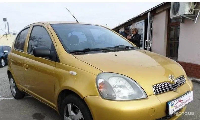 Toyota Yaris 2000 - 0