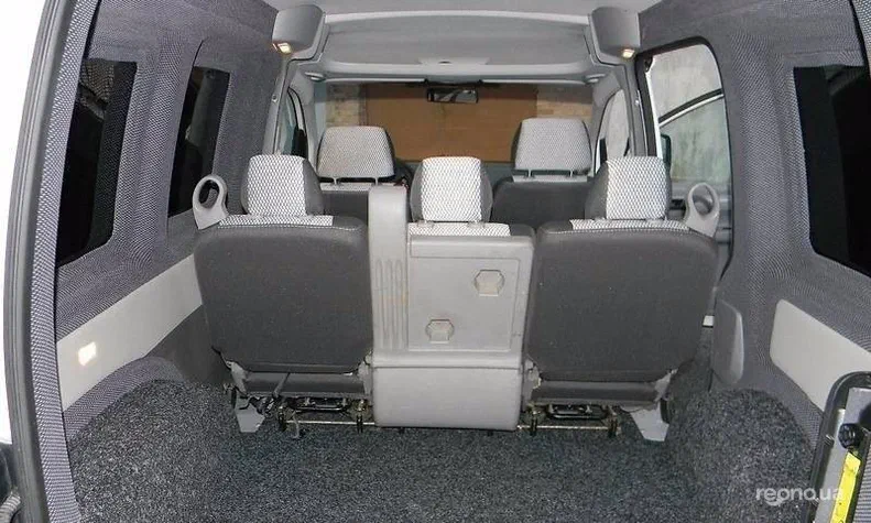 Volkswagen Caddy 2006 - 11
