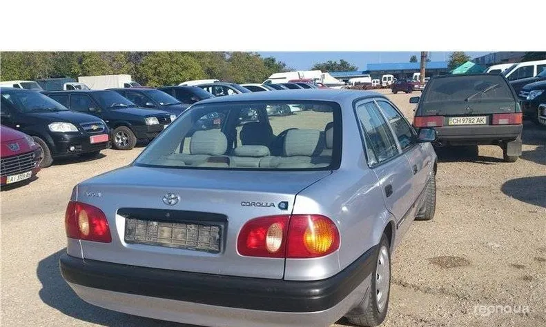 Toyota Corolla 2001 - 3
