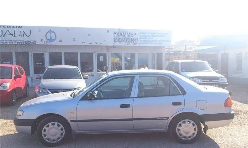 Toyota Corolla 2001 - 4