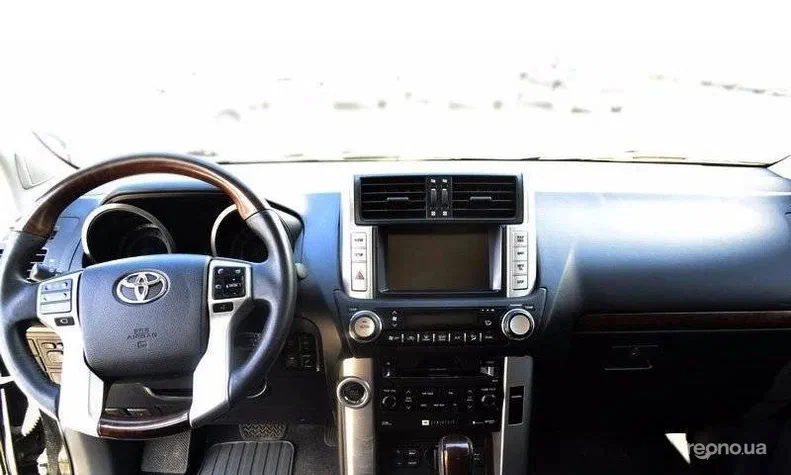 Toyota Pronard 2010 - 13