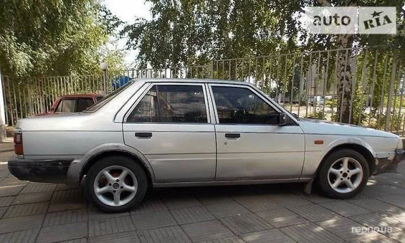 Mazda 626 1986 - 5