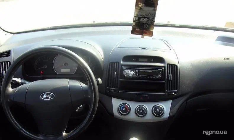 Hyundai Elantra 2008 - 3
