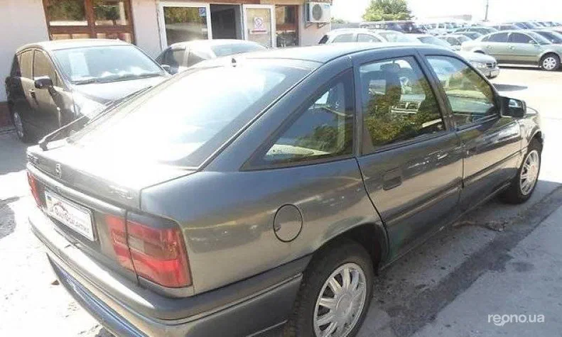 Opel Vectra 1990 - 1
