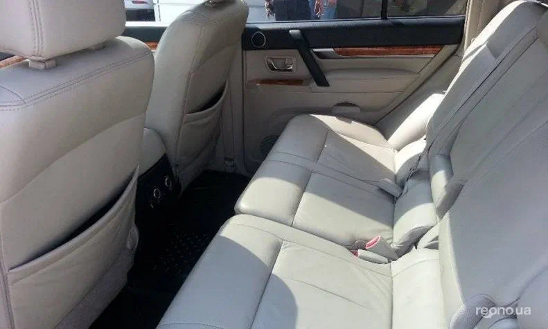 Mitsubishi Pajero 2008 - 3