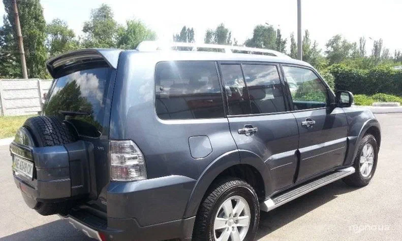 Mitsubishi Pajero 2008 - 6