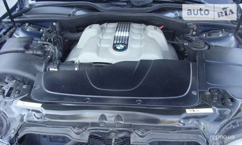 BMW 7 серія 2002 - 7
