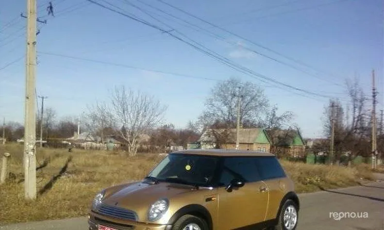 Mini One 2004