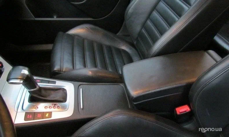 Volkswagen Passat 2010 - 18