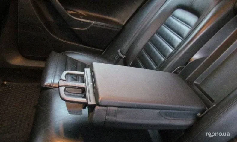 Volkswagen Passat 2010 - 20