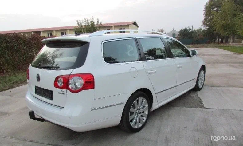 Volkswagen Passat 2010 - 23