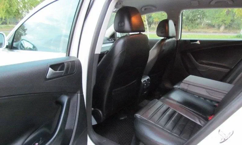 Volkswagen Passat 2010 - 8