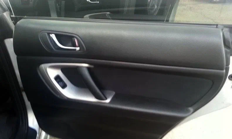 Subaru Legacy 2004 - 1