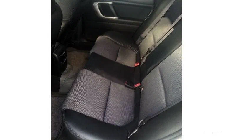 Subaru Legacy 2004 - 10