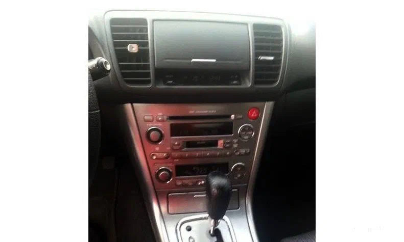 Subaru Legacy 2004 - 12