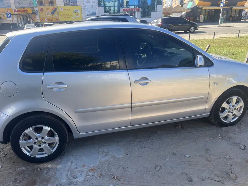 Volkswagen Polo 2004 - 2