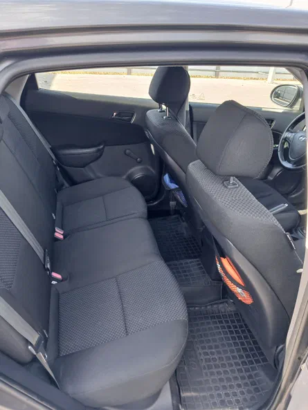 Hyundai i30 2011 - 13