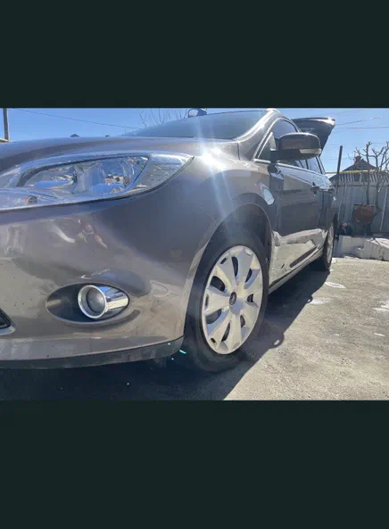 Ford Focus 2011 - 1