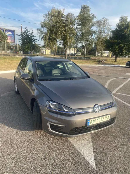 Volkswagen Golf 2016 - 1