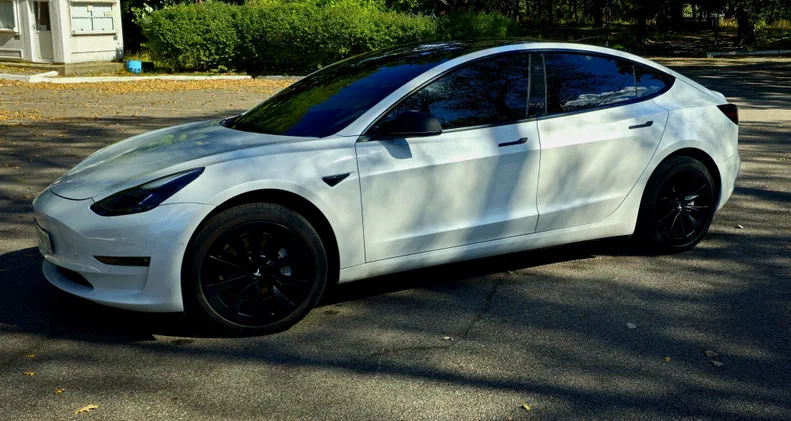 Tesla Model 3 2021 - 6
