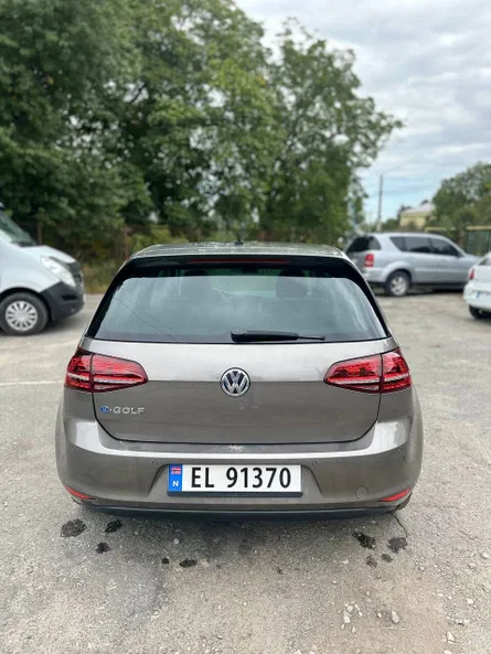Volkswagen Golf 2016 - 9