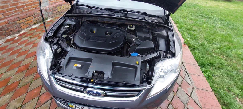 Ford Mondeo 2012 - 10