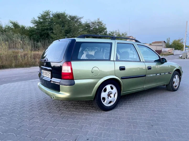 Opel Vectra 1997 - 8