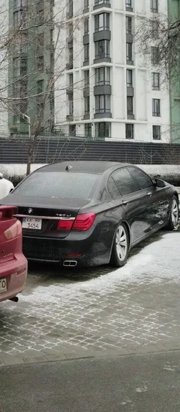 BMW 7 серія 2010 - 2