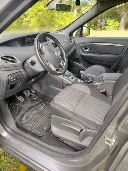 Renault Megane 2014 - 6