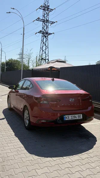 Hyundai Elantra 2018 - 5