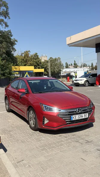 Hyundai Elantra 2018 - 2