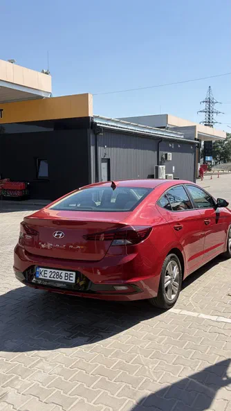 Hyundai Elantra 2018 - 4