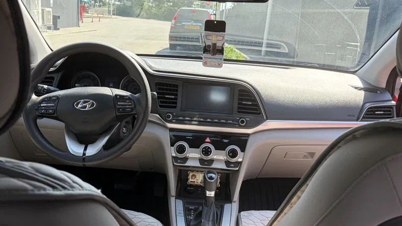 Hyundai Elantra 2018 - 7