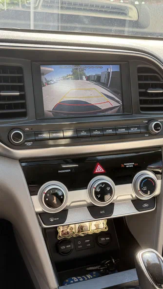 Hyundai Elantra 2018 - 11