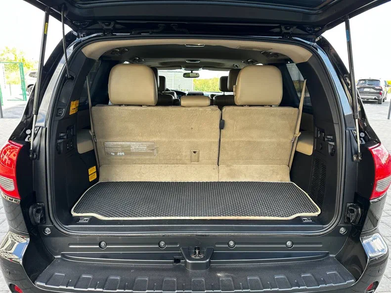 Toyota Sequoia 2014 - 11