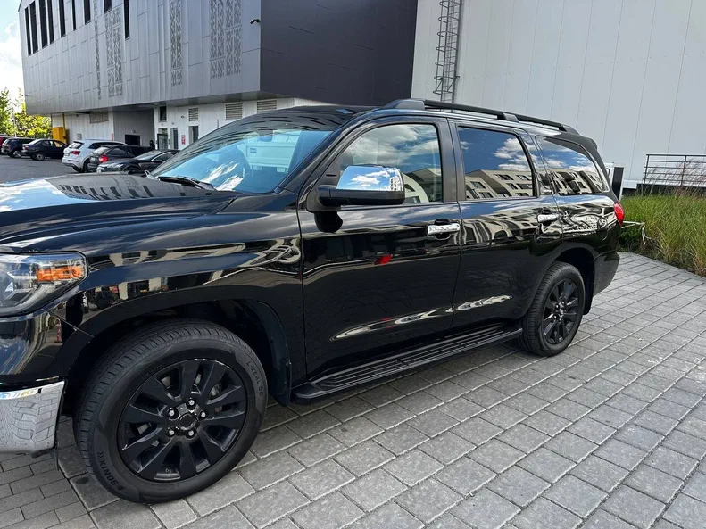 Toyota Sequoia 2014 - 1