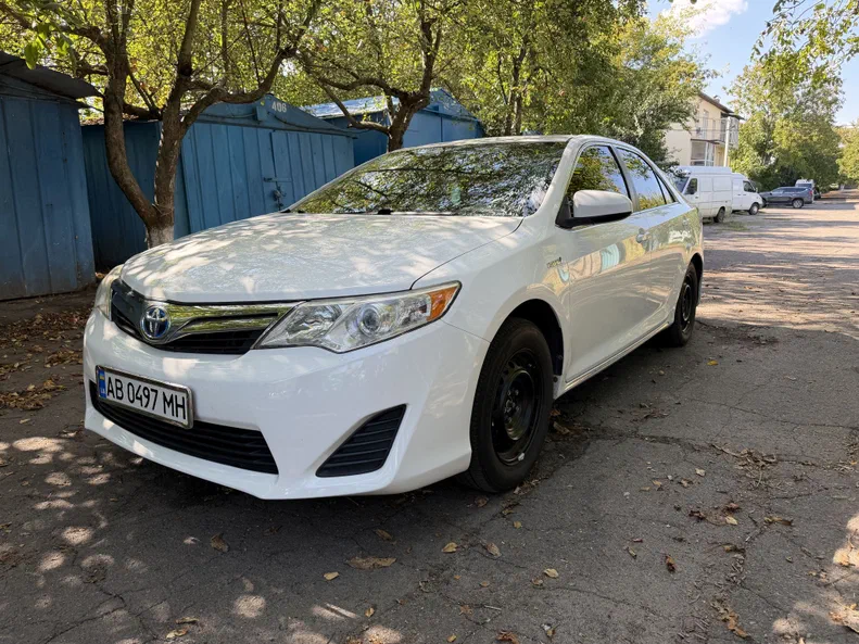 Toyota Camry 2012 - 5