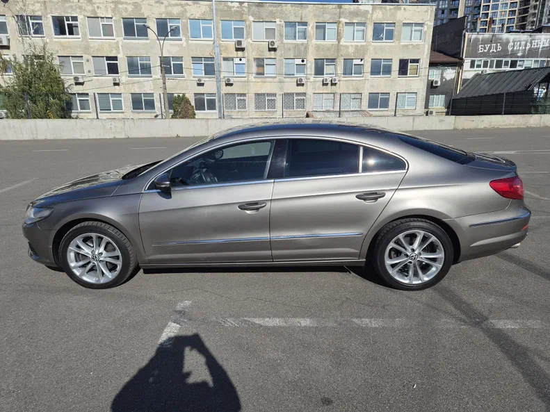Volkswagen Passat CC 2012 - 1