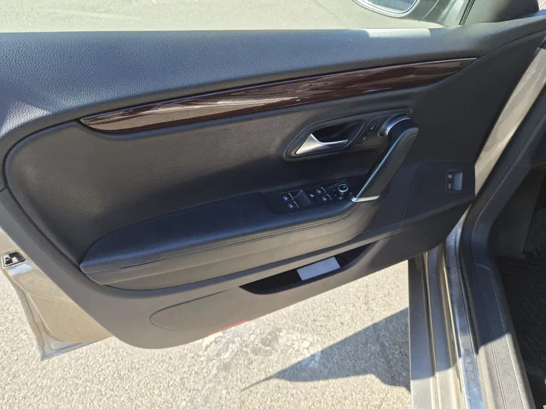 Volkswagen Passat CC 2012 - 6