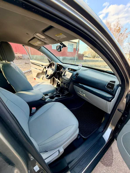 Kia Sorento 2013 - 7