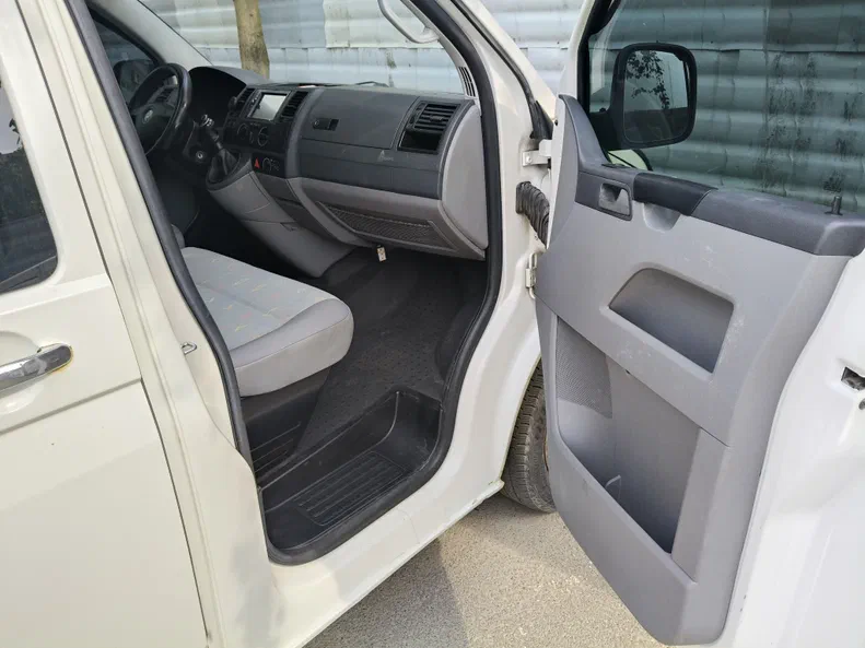 Volkswagen Transporter 2008 - 10
