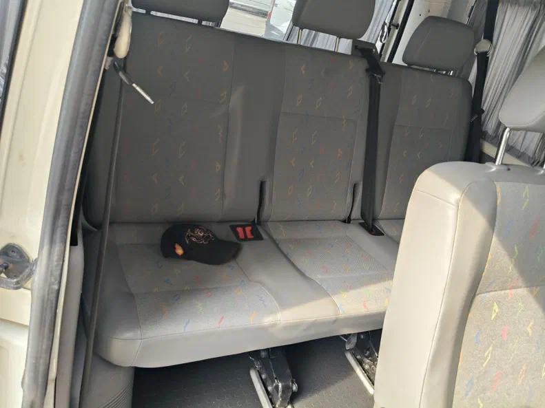 Volkswagen Transporter 2008 - 13