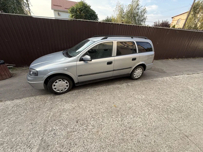 Opel Astra 2000 - 1